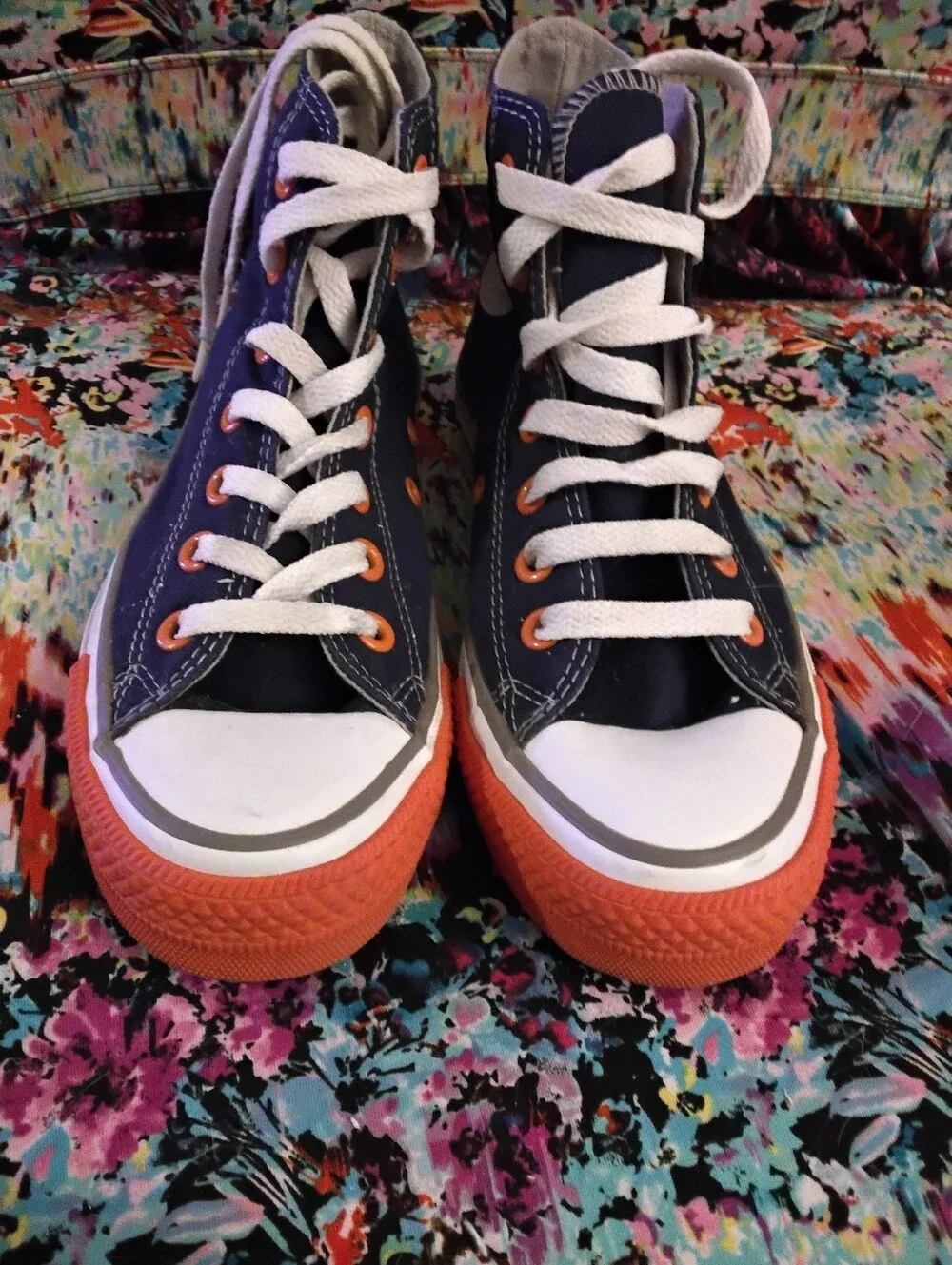 Converse Chuck Taylor High Top Sneakers shoes youth boys girls size 4 navy